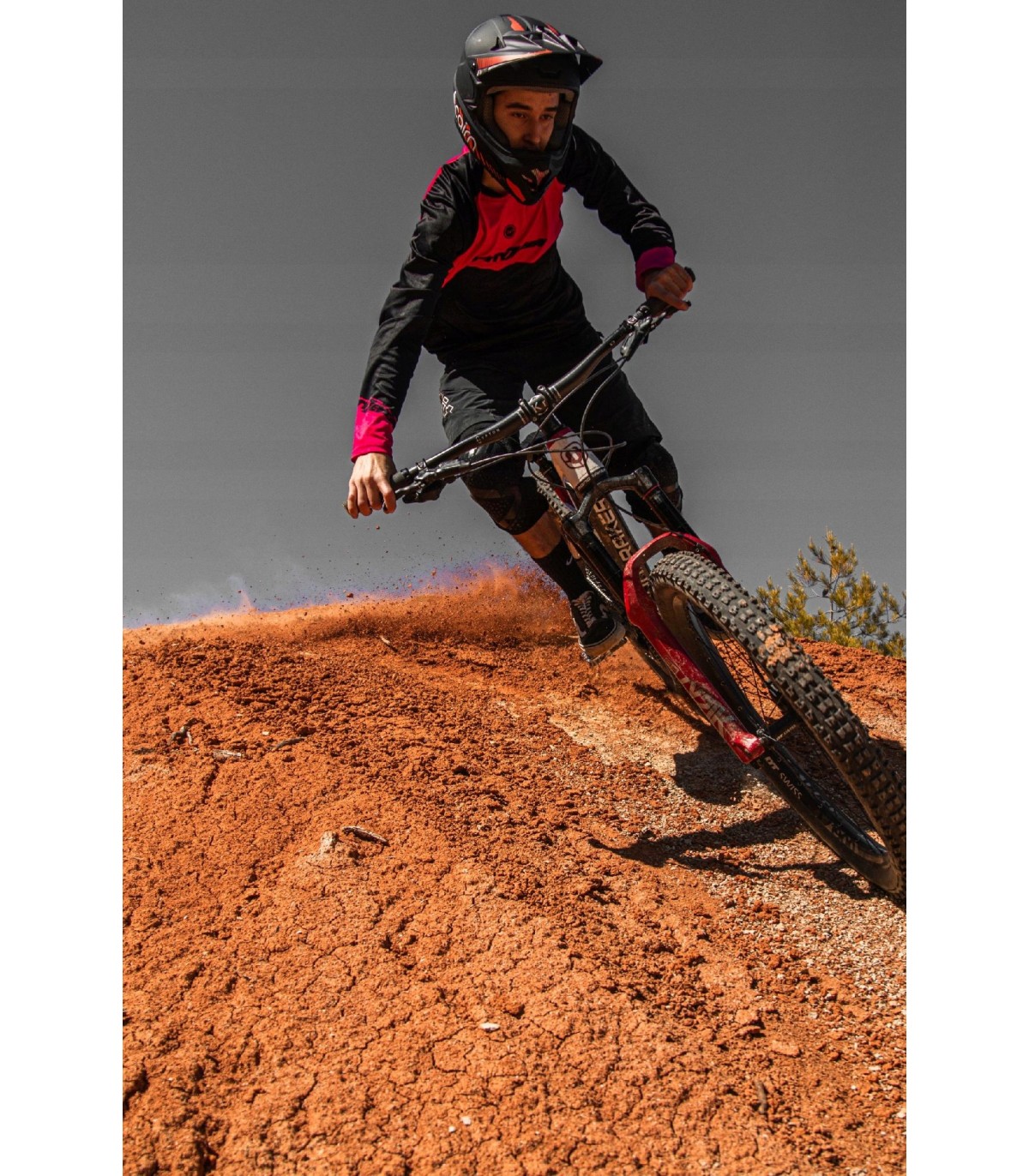 Kask rowerowy FullFace Downhill CAIRN XTRACK 60-62