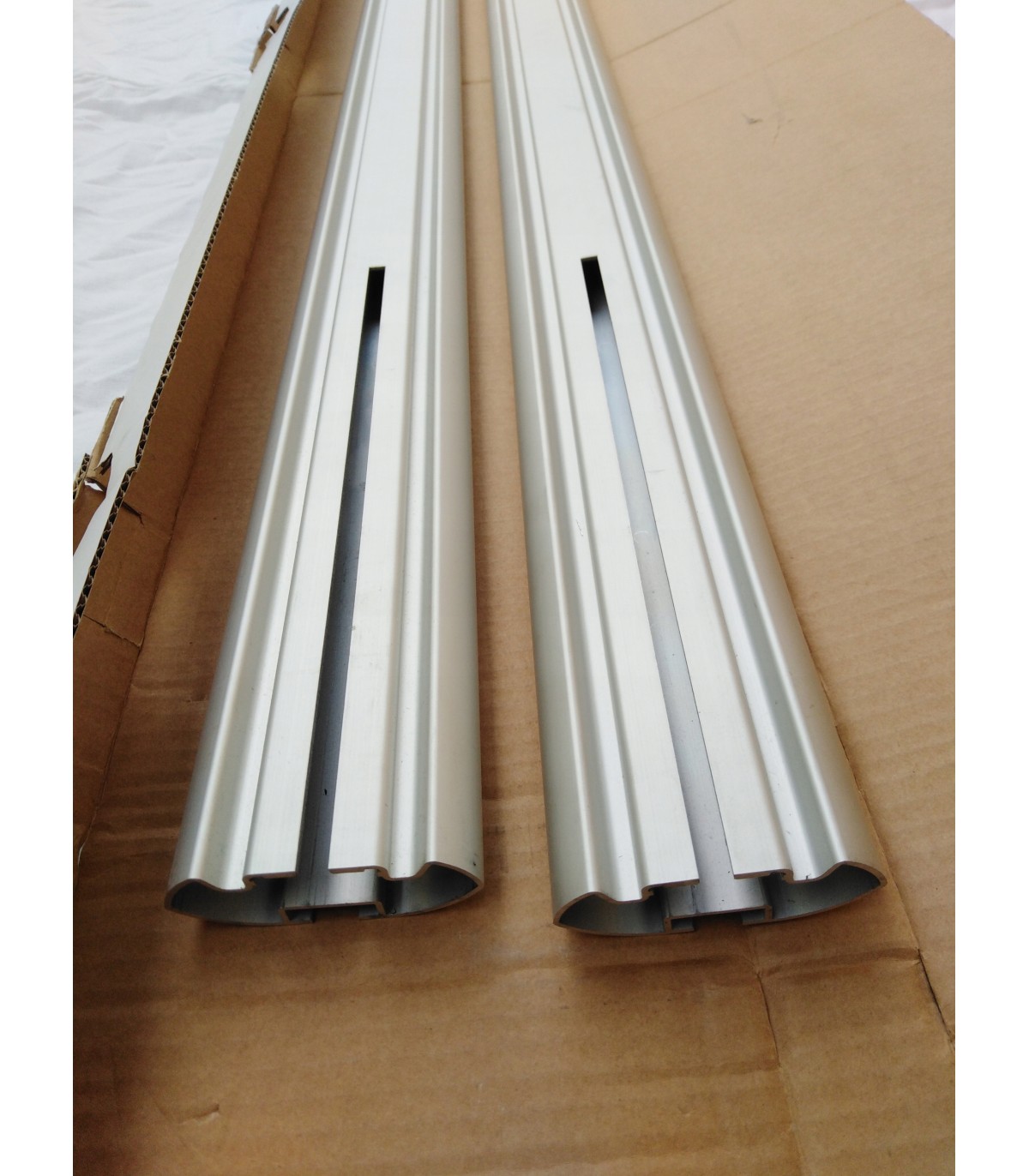 Belki relingi bagażnika Mont Blanc 118cm